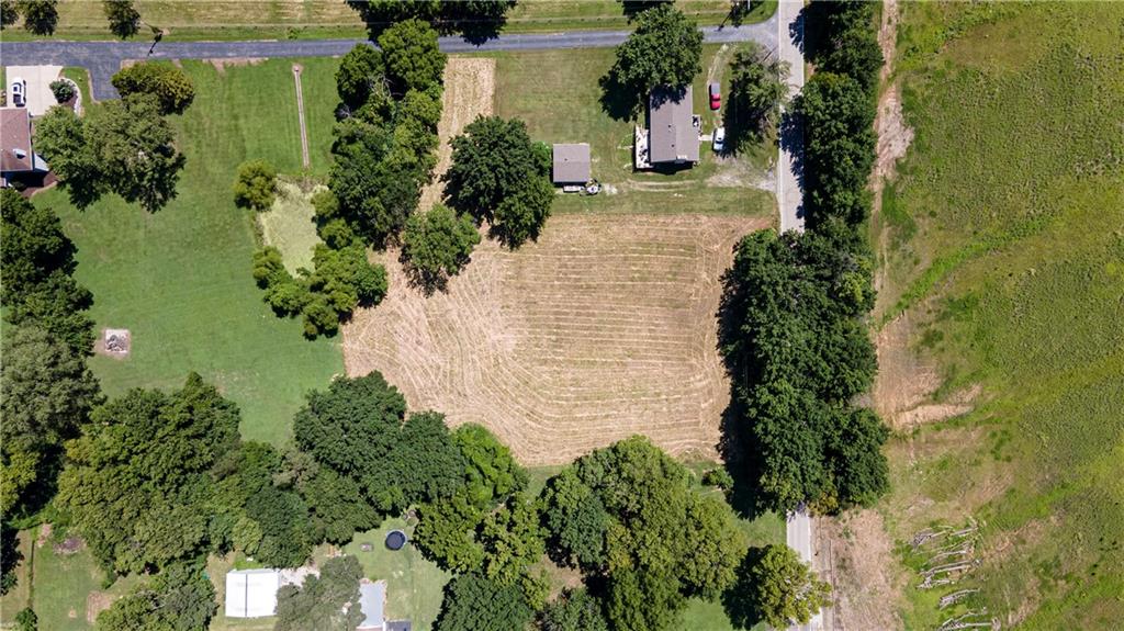 1801 Southwest Sampson Road Lee's Summit, MO 64082 - Photo 11 of 13