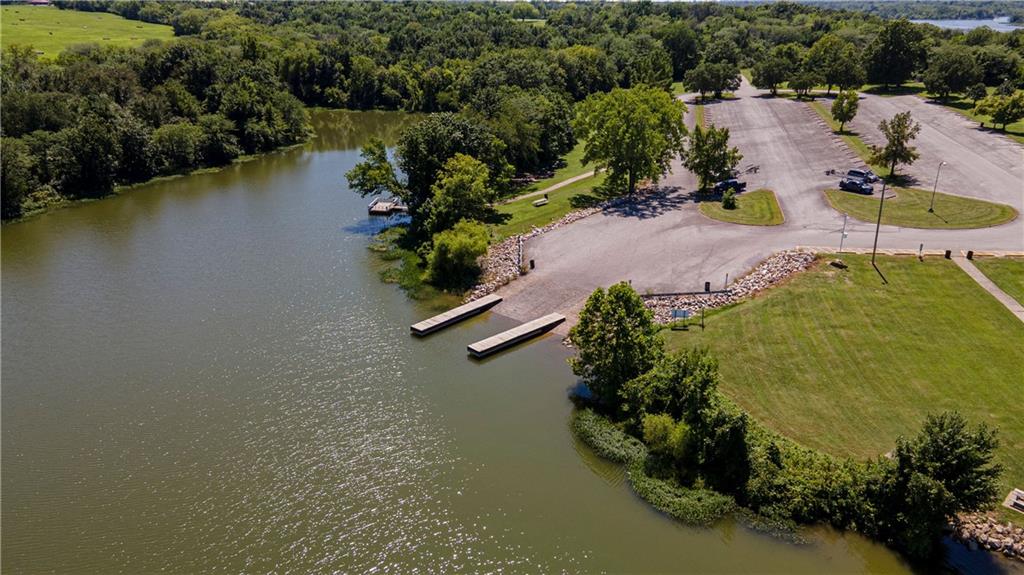 1801 Southwest Sampson Road Lee's Summit, MO 64082 - Photo 12 of 13