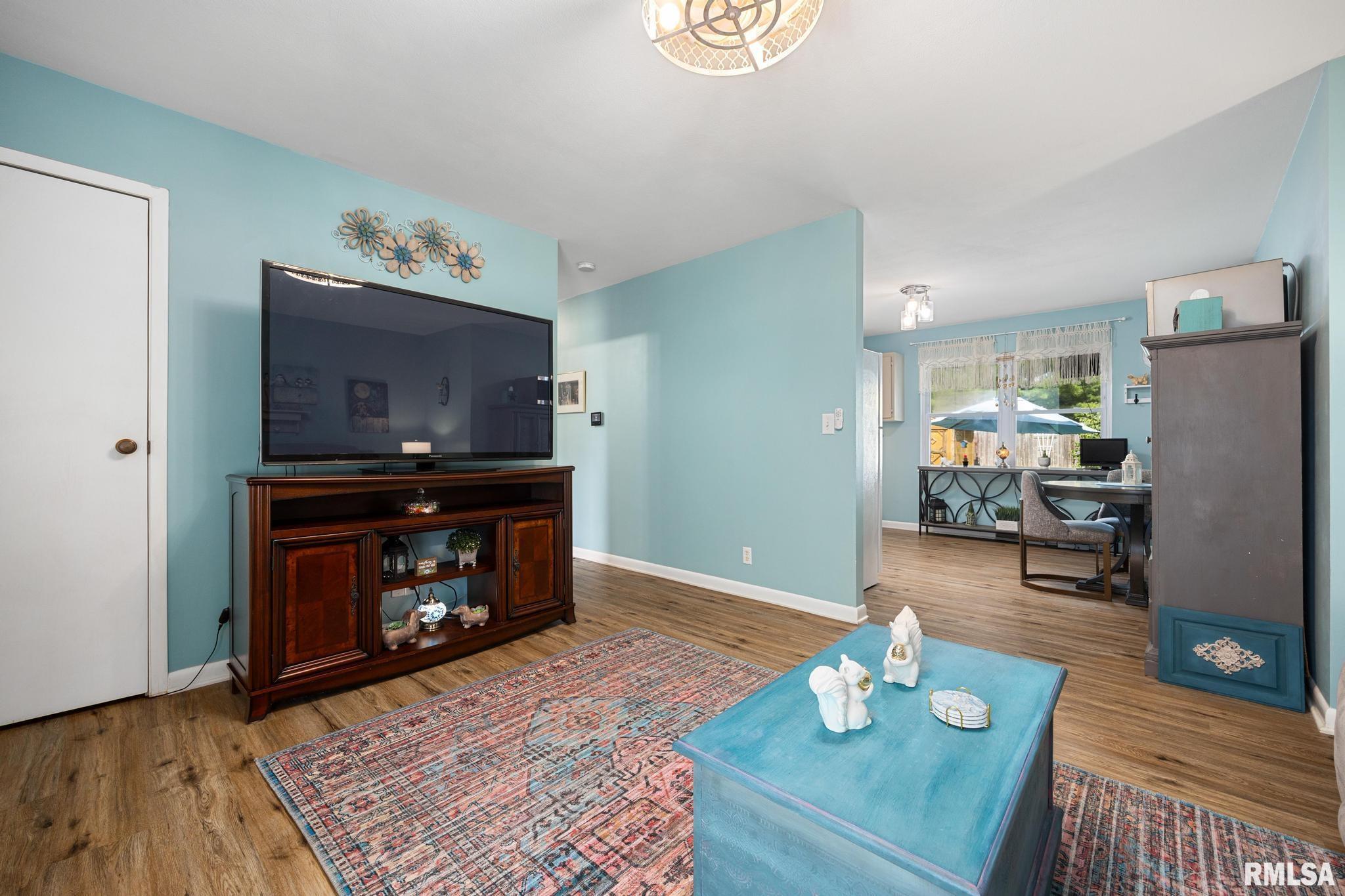 209 Linnhill Lane Washington, IL 61571 - Photo 7 of 31