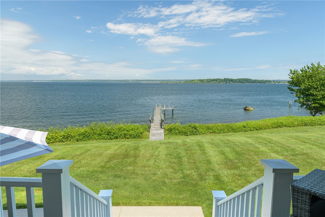 376 East Shore Road Jamestown, RI 02835 - Photo 2 of 37