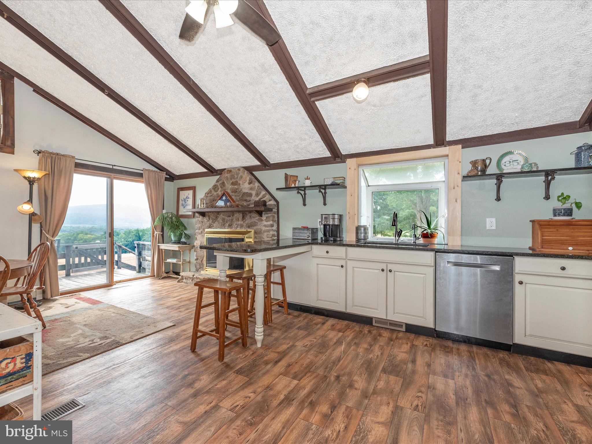 5618 Mt Briar Road Keedysville, MD 21756 - Photo 20 of 59 Kitchen