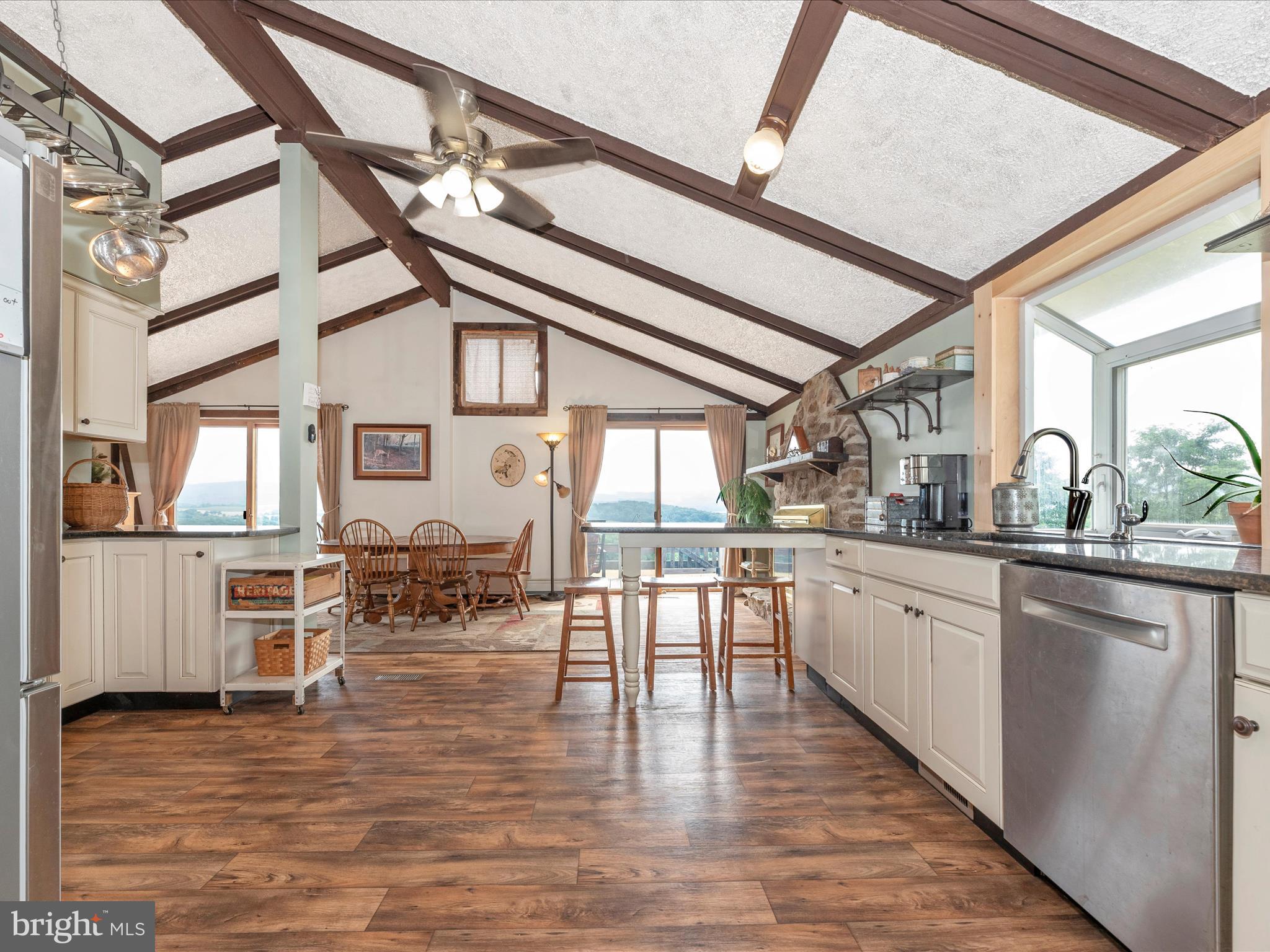 5618 Mt Briar Road Keedysville, MD 21756 - Photo 21 of 59 Kitchen