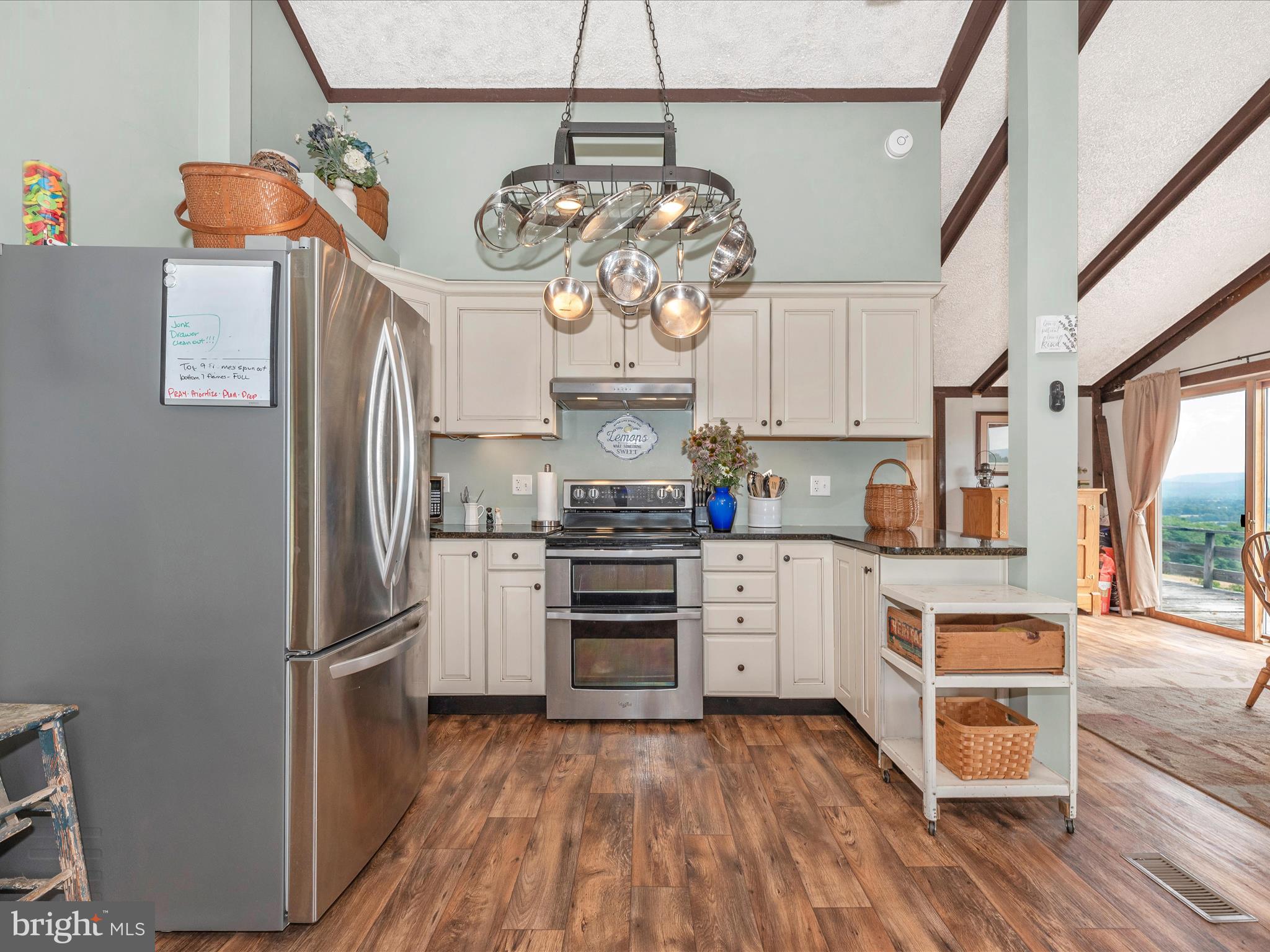 5618 Mt Briar Road Keedysville, MD 21756 - Photo 23 of 59 Kitchen
