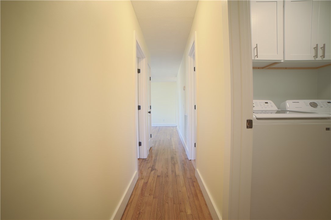 218 Thomas Heights Circle Seneca, SC 29678 - Photo 9 of 27 alternate view of the hallway
