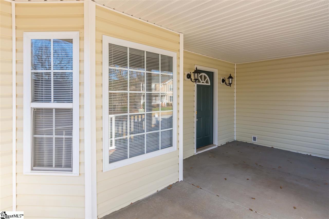 705 Hibiscus Court Lyman, SC 29365 - Photo 3 of 26 Gallery Image 3
