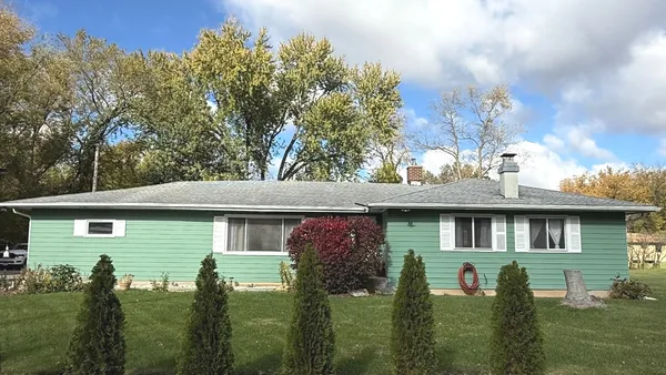 $417,000 | 1302 Cary Road, Algonquin, IL 60102