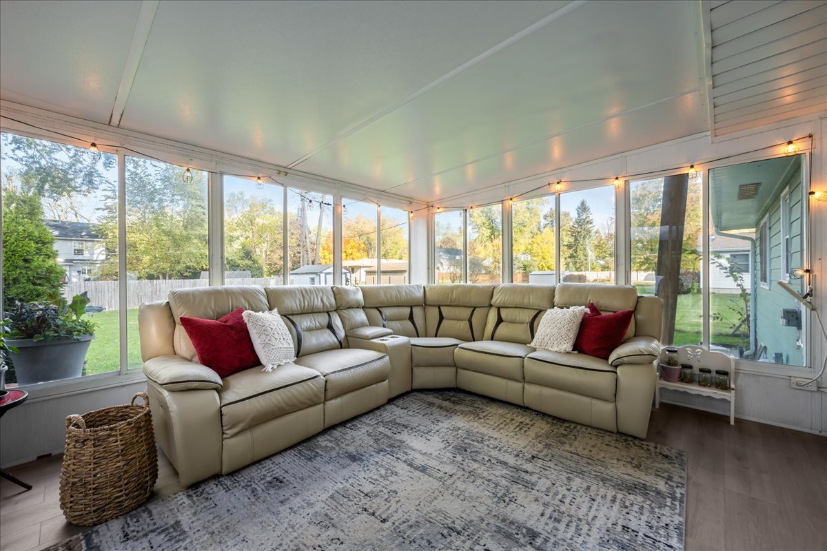 1302 Cary Road Algonquin, IL 60102 - Photo 18 of 26