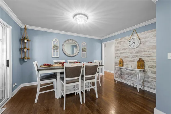 $417,000 | 1302 Cary Road, Algonquin, IL 60102
