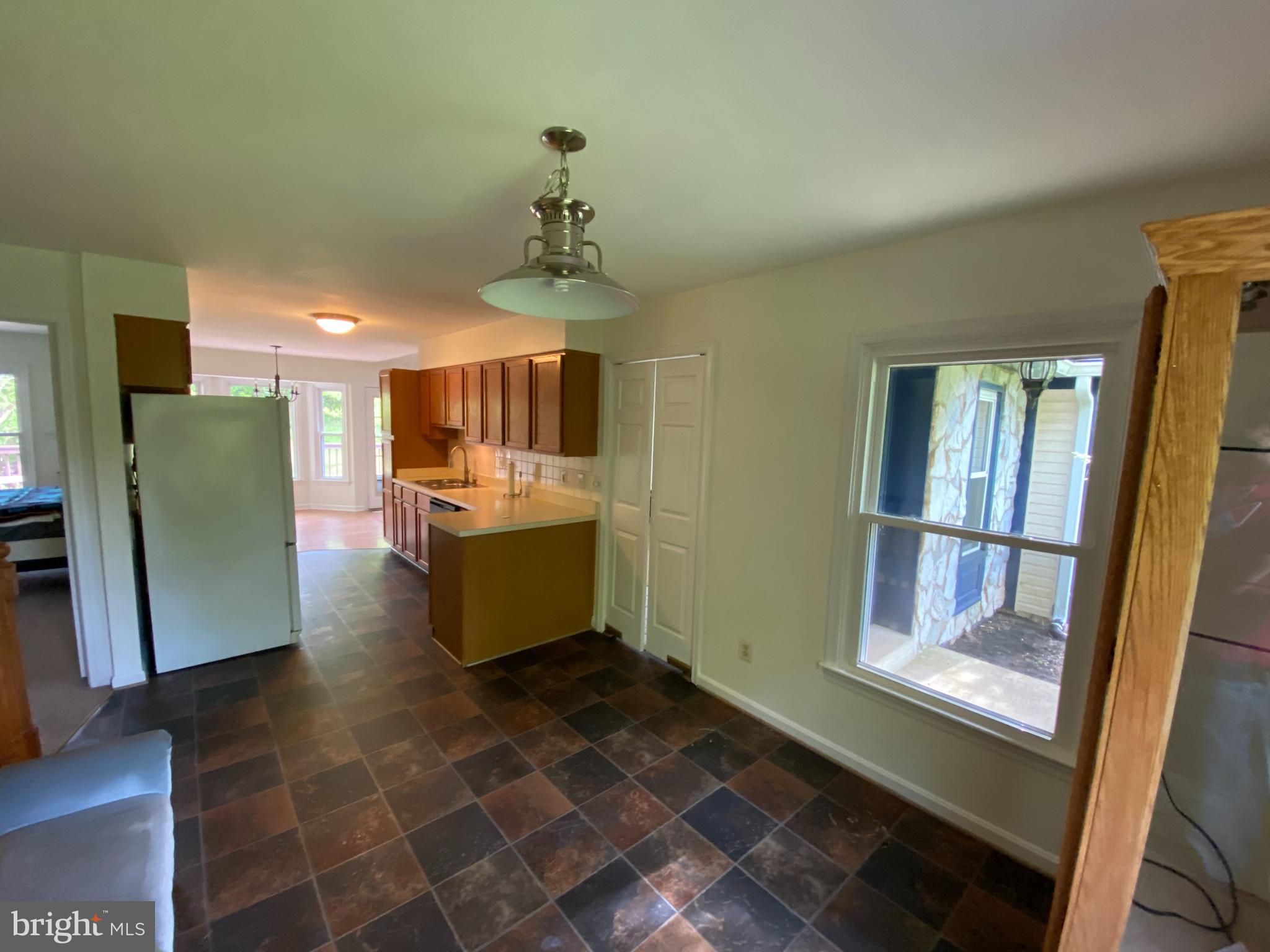 6232 Ridge Lane Warrenton, VA 20187 - Photo 7 of 20 Breakfast room