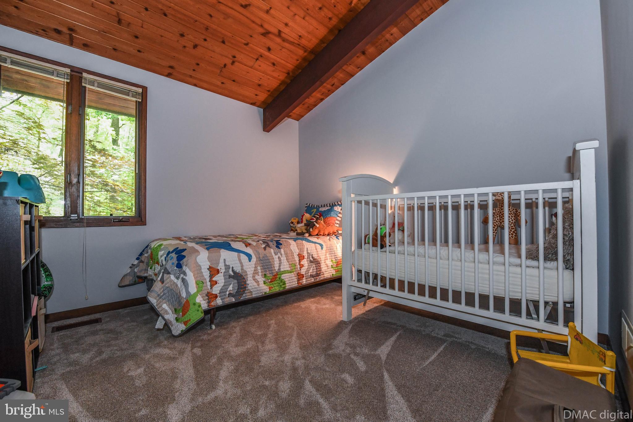 5429 Etzler Road Frederick, MD 21702 - Photo 20 of 61 3rd bedroom
