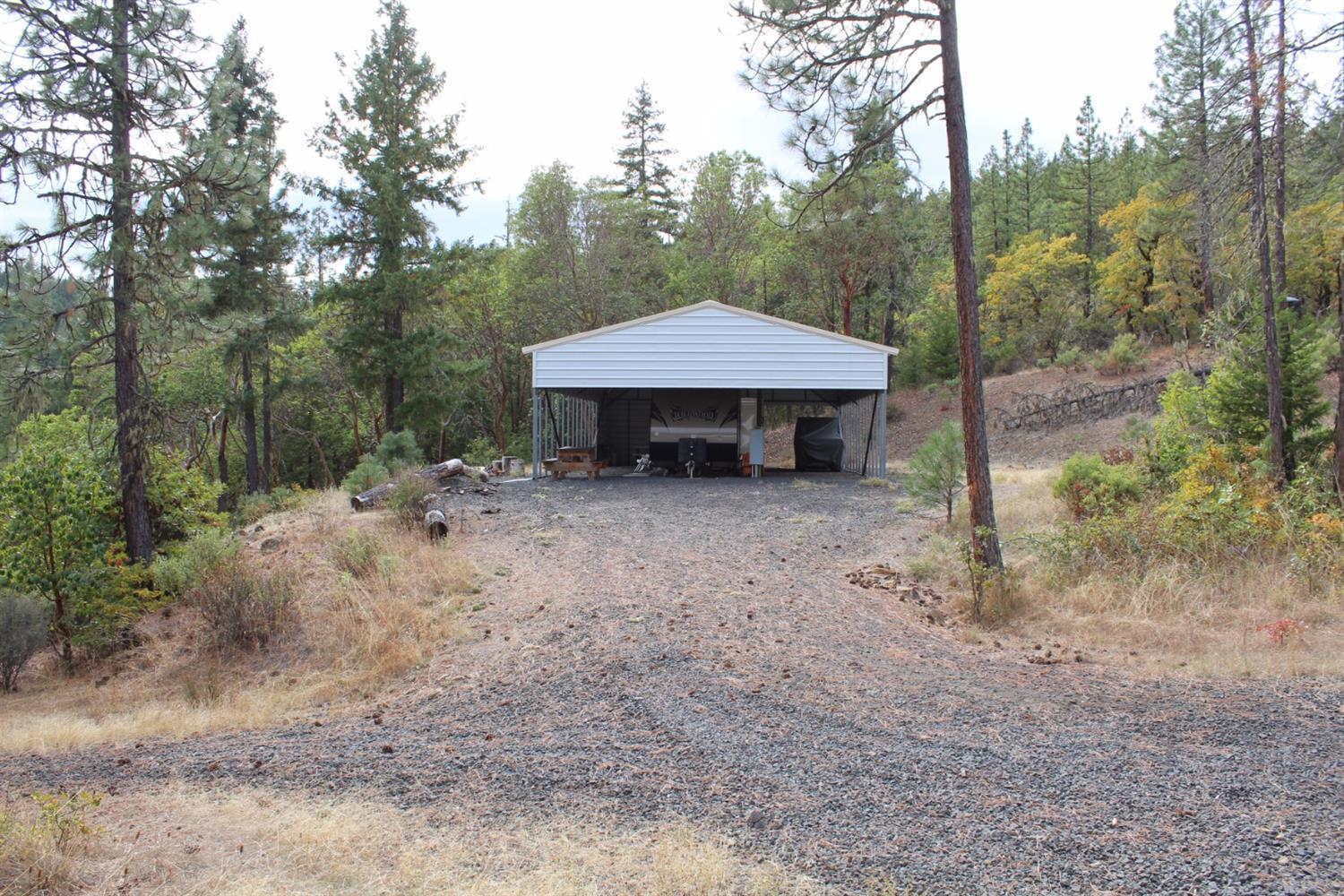 2120 Crowfoot Road Eagle Point, OR 97524 - Photo 6 of 25 Primary Photo