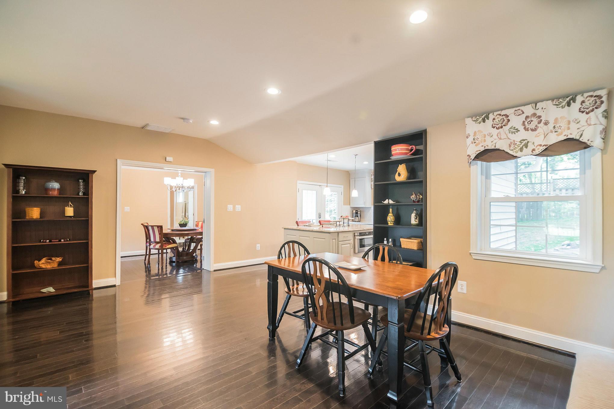 14531 Layhill Road Silver Spring, MD 20906 - Photo 10 of 29 Family Room