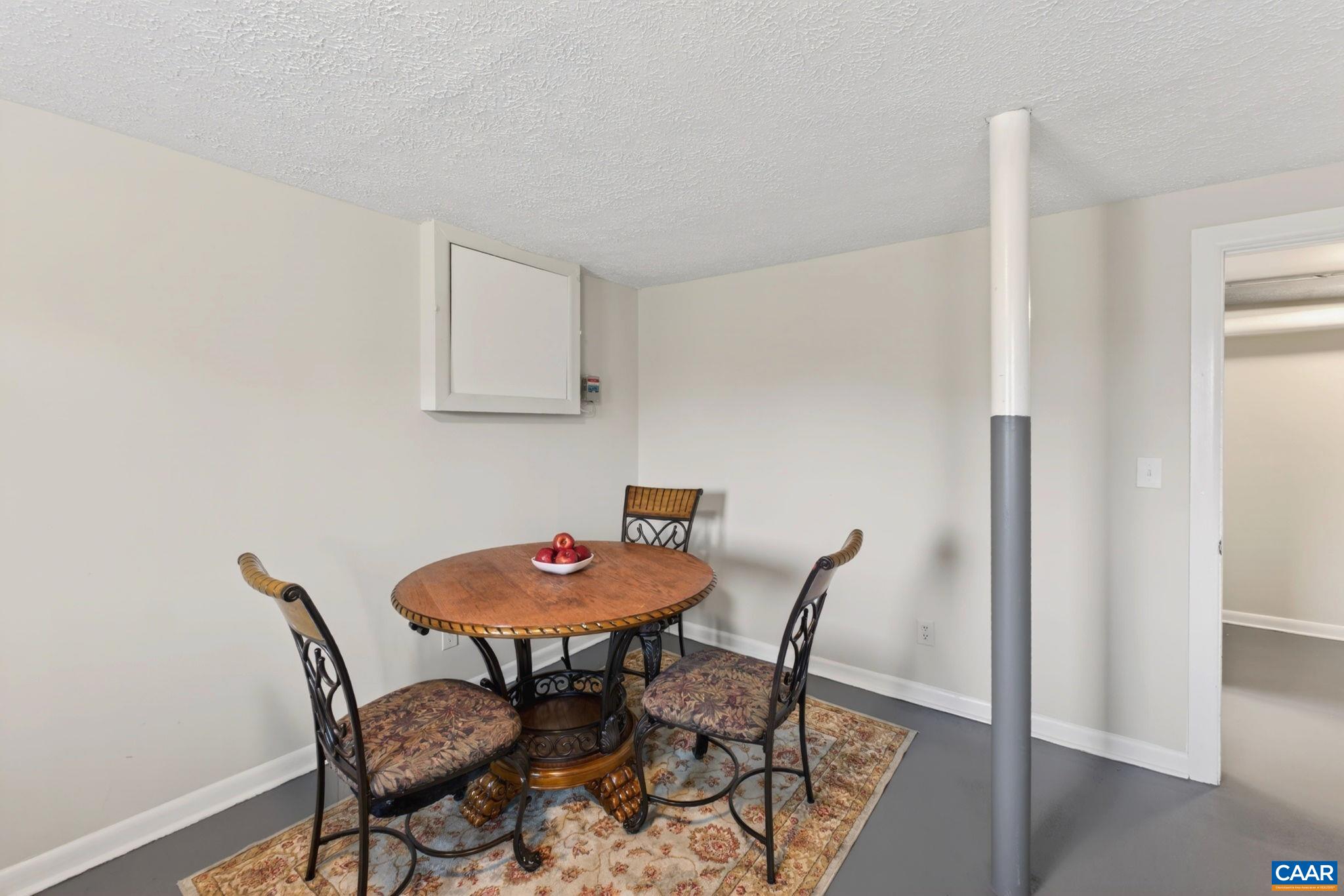 316 Carlton Road Charlottesville, VA 22902 - Photo 16 of 36 Gallery Image 16