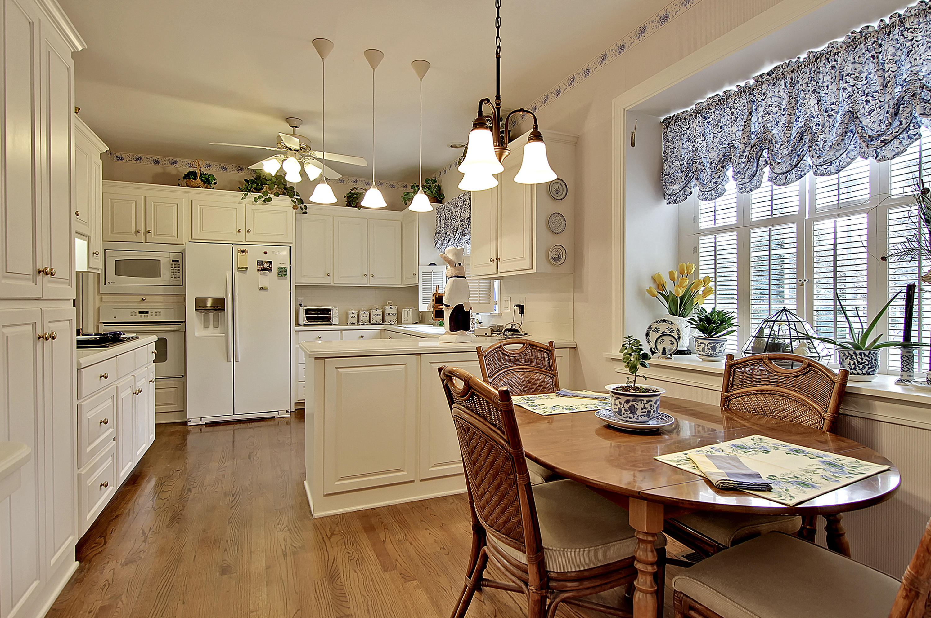 469 Rice Hope Drive Mount Pleasant, SC 29464 - Photo 29 of 33 Eat-In-Kitchen