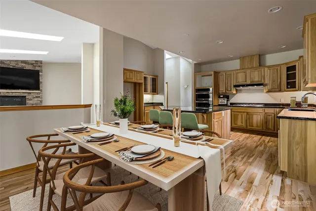 $955,000 | 6301 Sahalee Court, Clinton, WA 98236