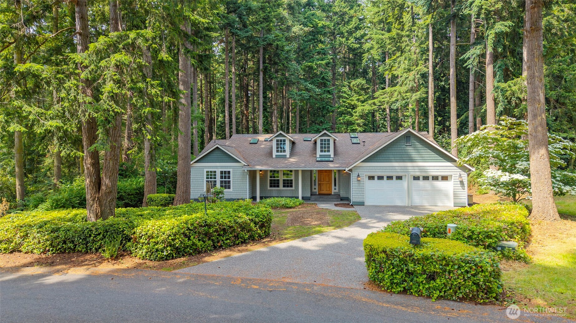 6301 Sahalee Court Clinton, WA 98236 - Photo 2 of 40