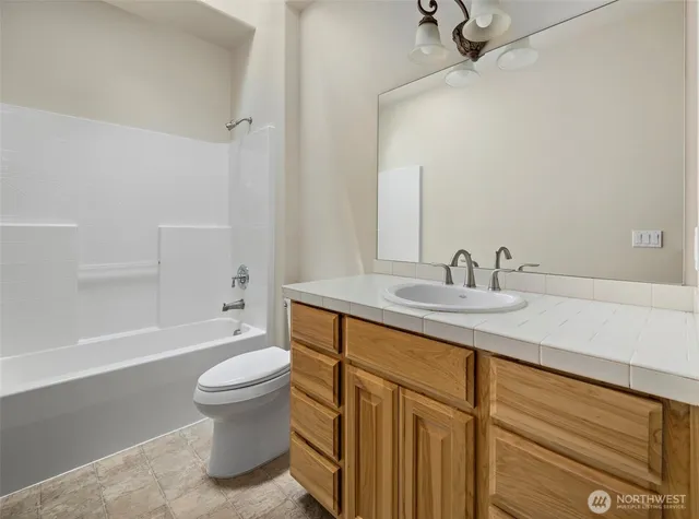 $955,000 | 6301 Sahalee Court, Clinton, WA 98236