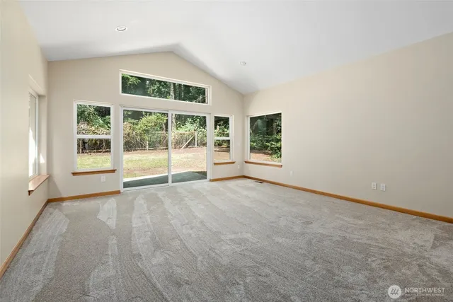 $955,000 | 6301 Sahalee Court, Clinton, WA 98236