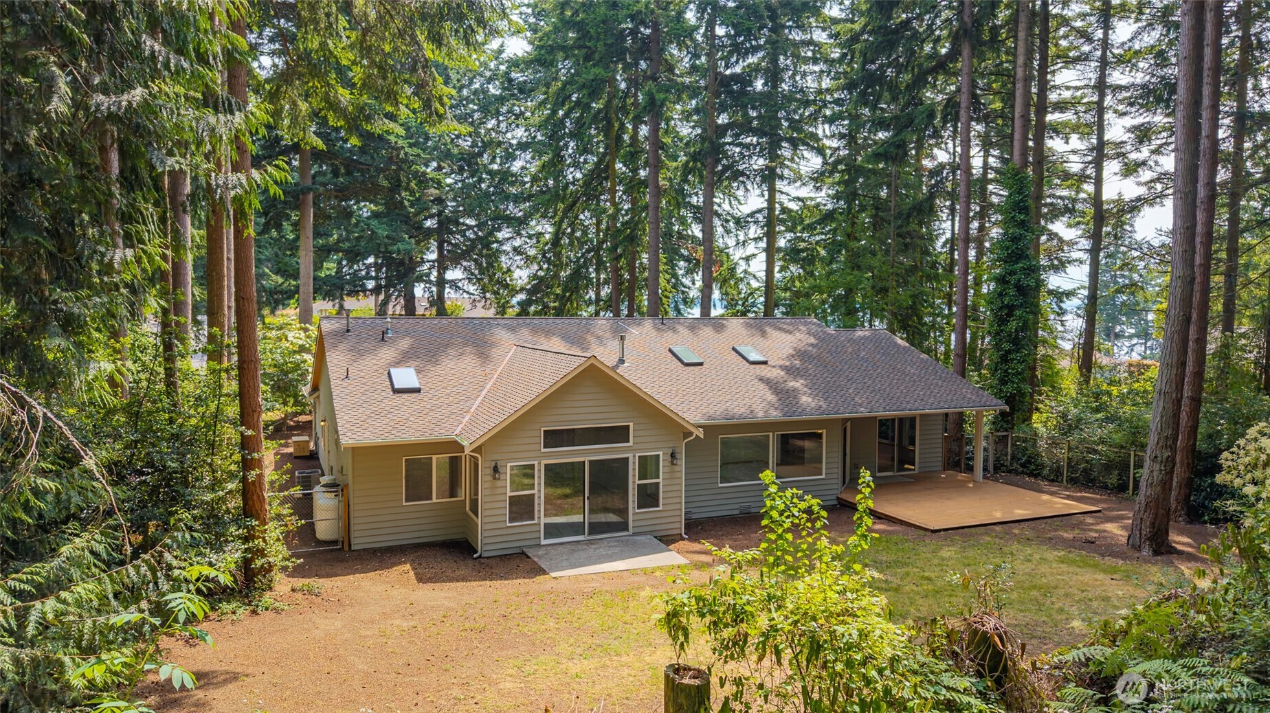 6301 Sahalee Court Clinton, WA 98236 - Photo 39 of 40