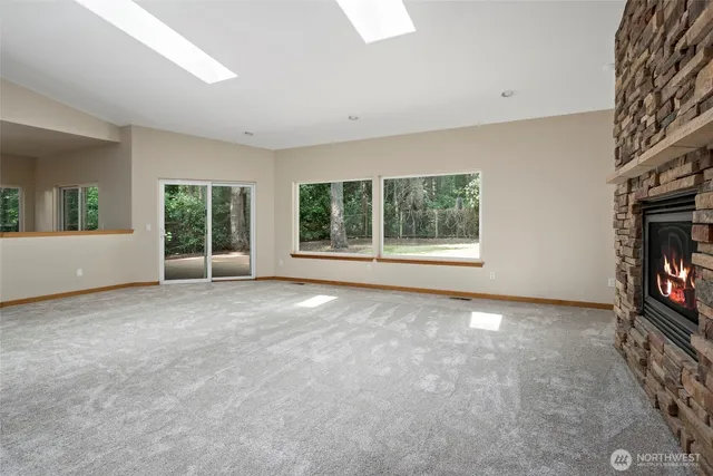 $955,000 | 6301 Sahalee Court, Clinton, WA 98236