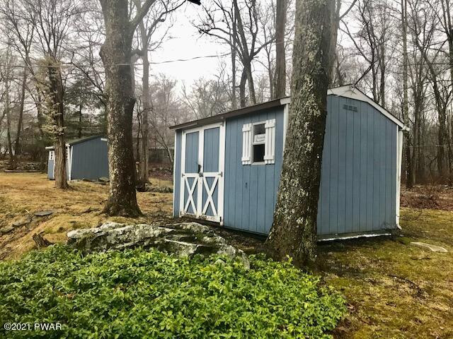 5599 Minks Pond Road Bushkill, PA 18324 - Photo 21 of 24