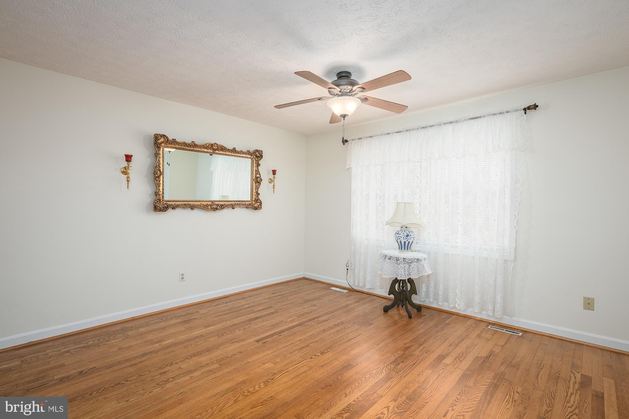 700 Snowfall Way Westminster, MD 21157 - Photo 5 of 34