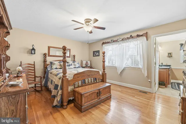 $555,000 | 7452 Sperryville Pike, Boston, VA 22713