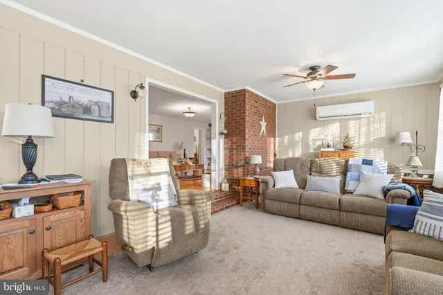 $555,000 | 7452 Sperryville Pike, Boston, VA 22713