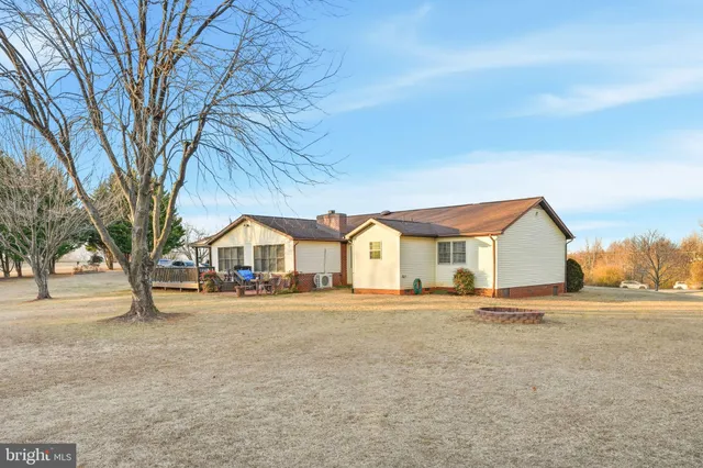 $555,000 | 7452 Sperryville Pike, Boston, VA 22713