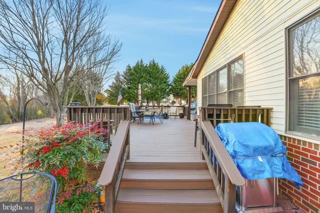 $555,000 | 7452 Sperryville Pike, Boston, VA 22713