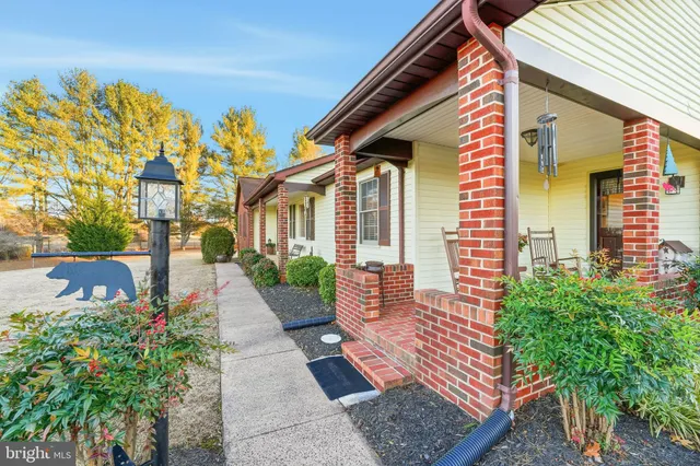 $555,000 | 7452 Sperryville Pike, Boston, VA 22713