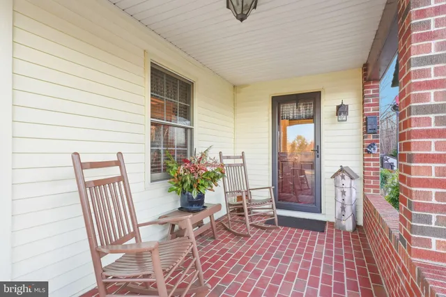 $555,000 | 7452 Sperryville Pike, Boston, VA 22713