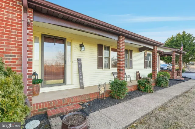 $555,000 | 7452 Sperryville Pike, Boston, VA 22713