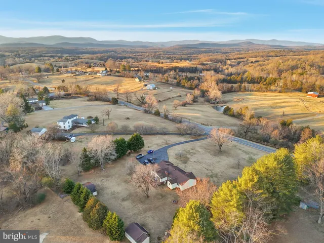 $555,000 | 7452 Sperryville Pike, Boston, VA 22713