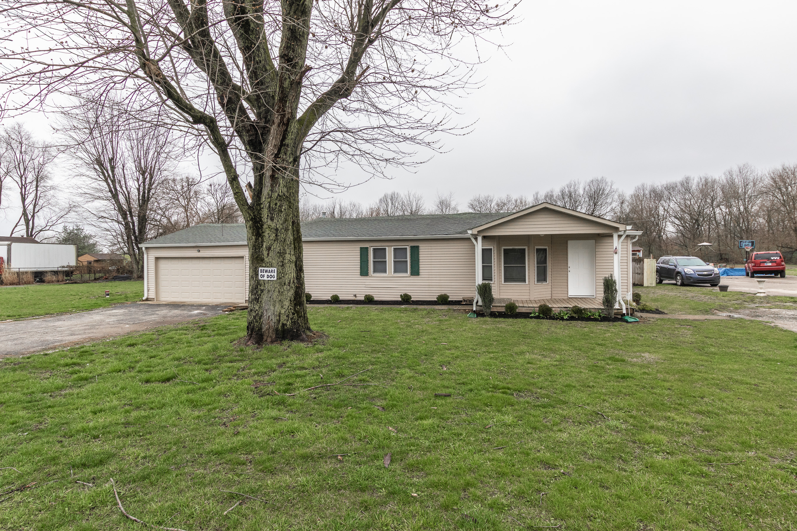 5546 S Concord St, Indianapolis, IN 46217 Compass