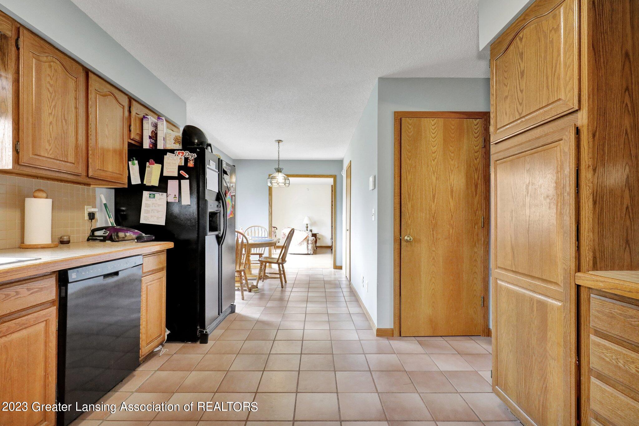 2320 North Gunn Road Holt, MI 48842 - Photo 10 of 46 8-web-or-mls-Open Ended Media-7