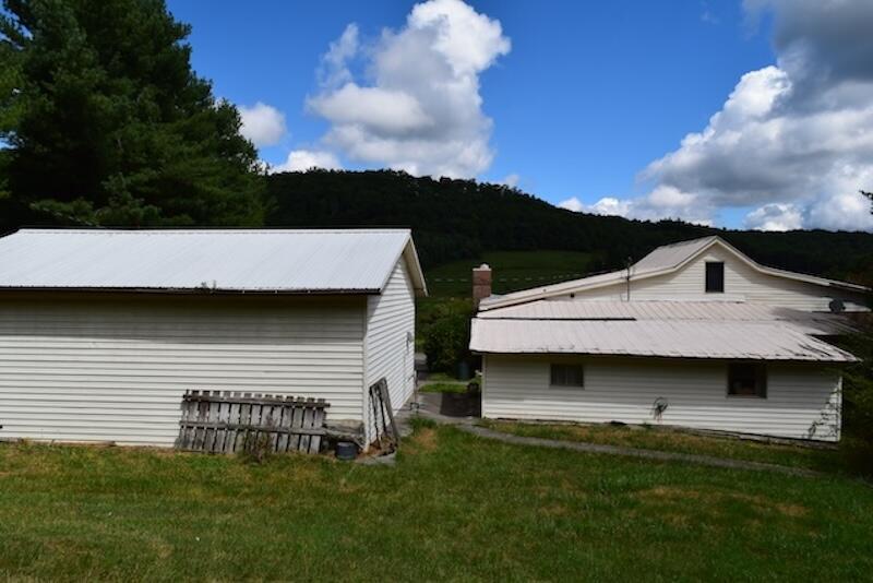 4706 Conner Grove Road Southwest Meadows Of Dan, VA 24120 - Photo 12 of 72 DSC_0234
