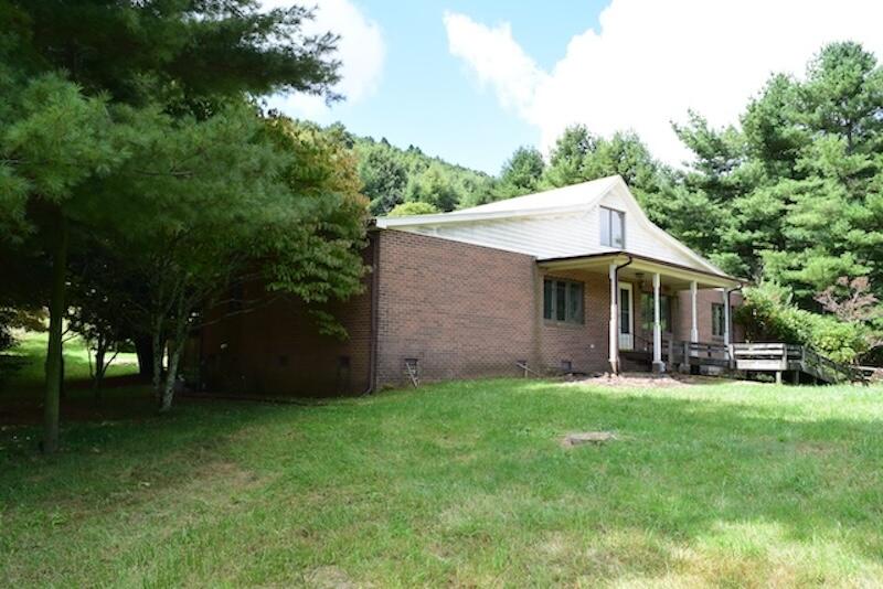 4706 Conner Grove Road Southwest Meadows Of Dan, VA 24120 - Photo 3 of 72 DSC_0225