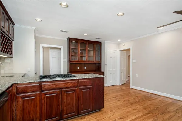 $3,350 | 6219 Penrose Avenue, Dallas, TX 75214