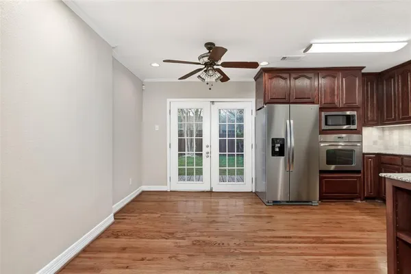 $3,350 | 6219 Penrose Avenue, Dallas, TX 75214