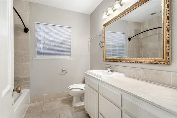 $3,350 | 6219 Penrose Avenue, Dallas, TX 75214