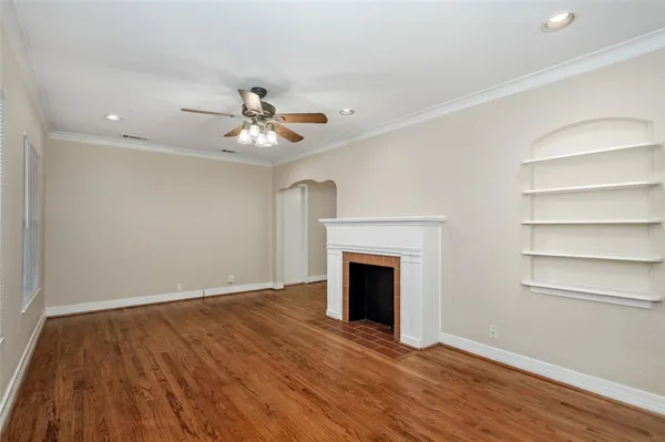 $3,350 | 6219 Penrose Avenue, Dallas, TX 75214