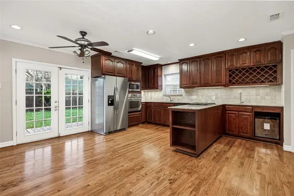 $3,350 | 6219 Penrose Avenue, Dallas, TX 75214