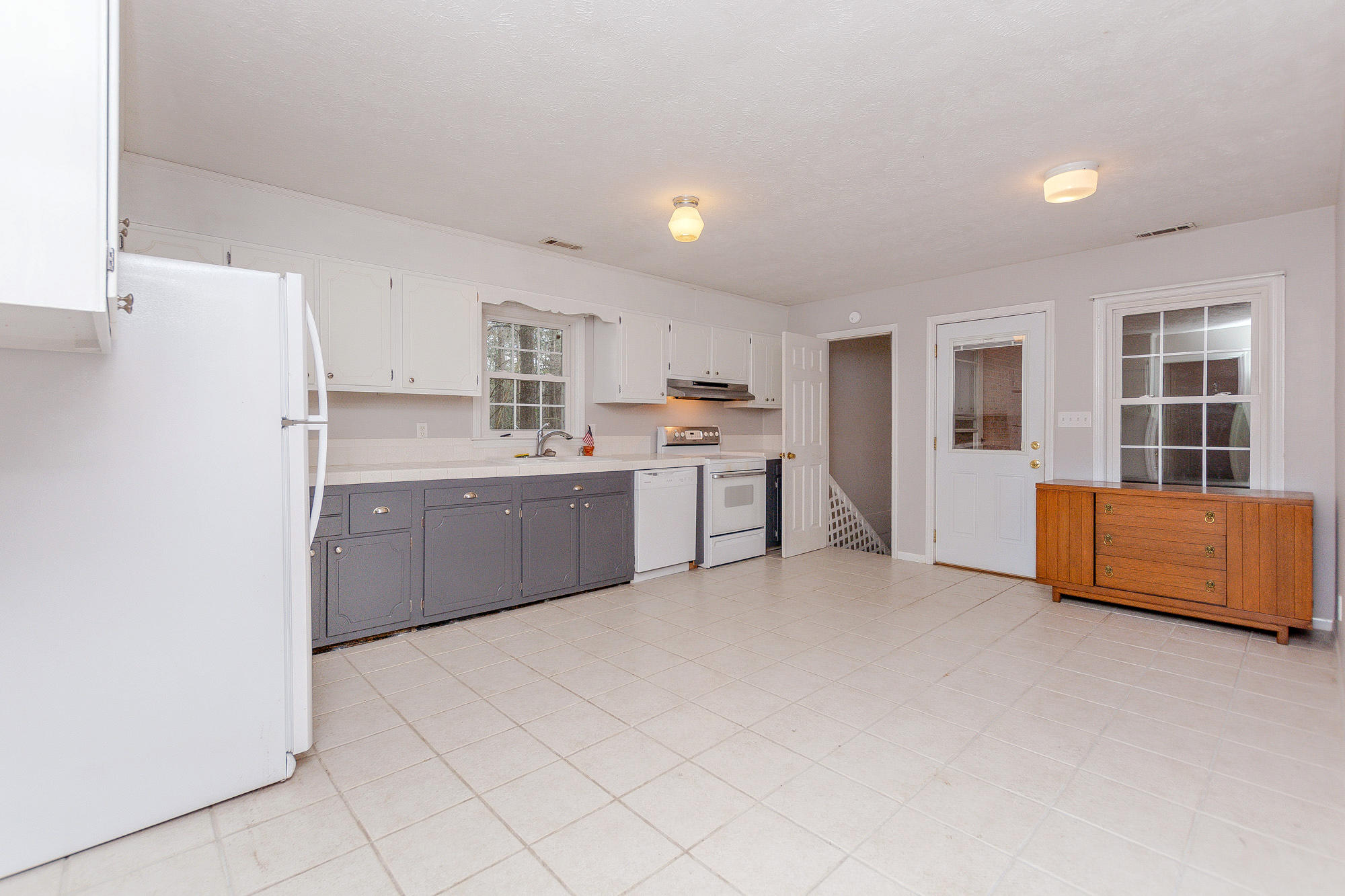 435 Midland Road Southern Pines, NC 28387 - Photo 4 of 17 435Midland-103