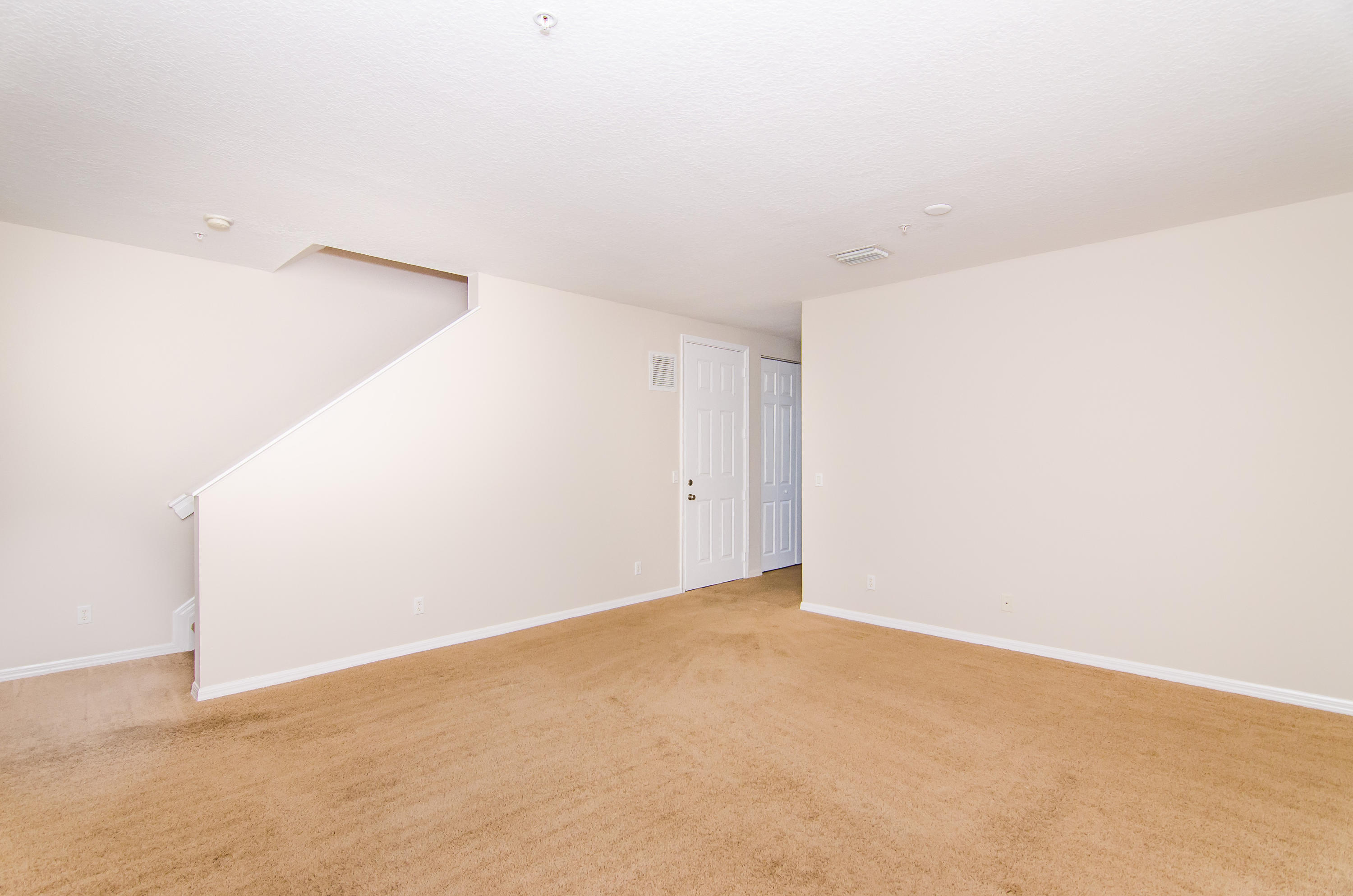 4281 East Main Street Jupiter, FL 33458 - Photo 20 of 37 a view of an empty room