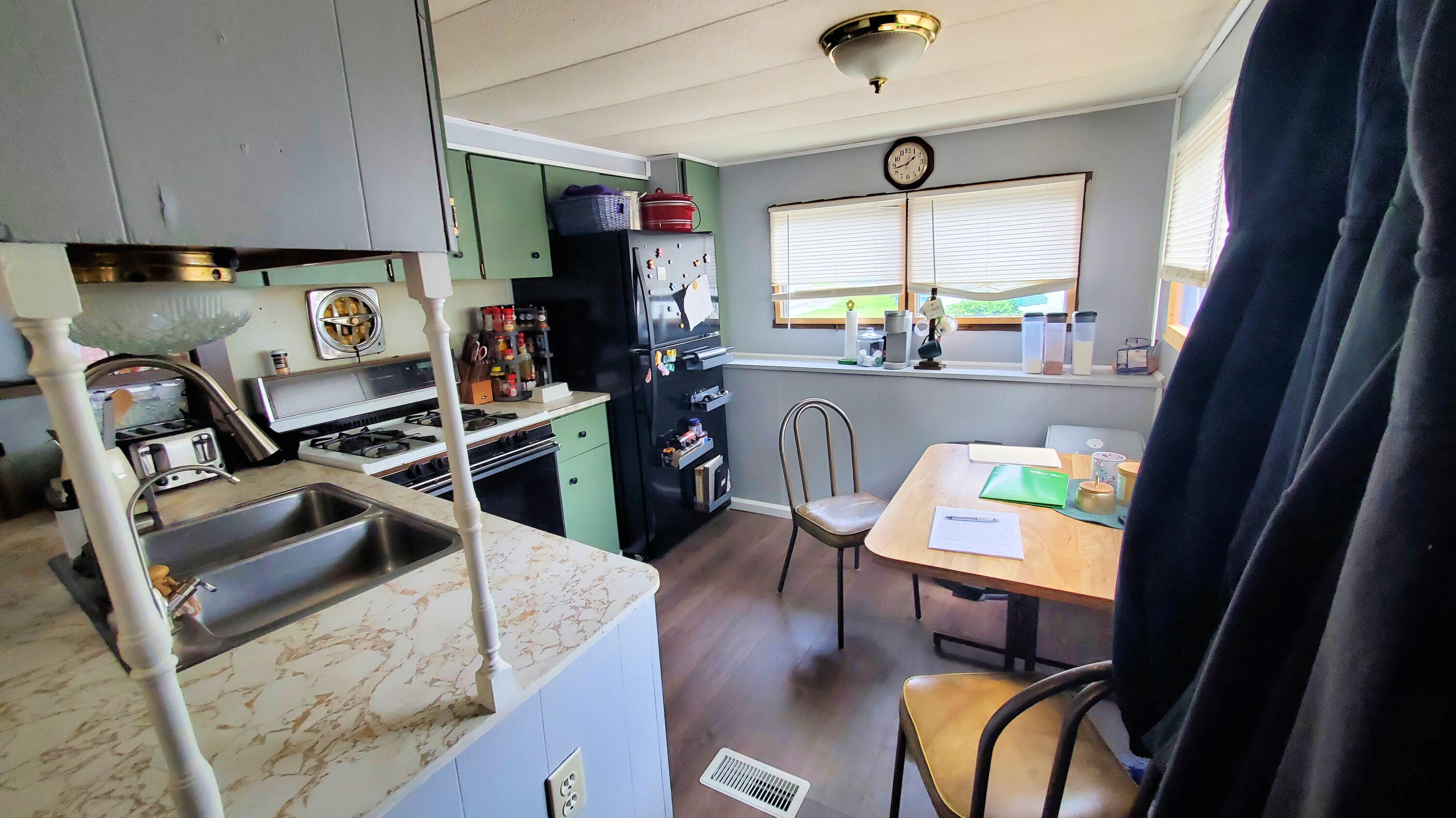 5 Ellen Drive Holden, ME 04429 - Photo 9 of 32 20240731_134358