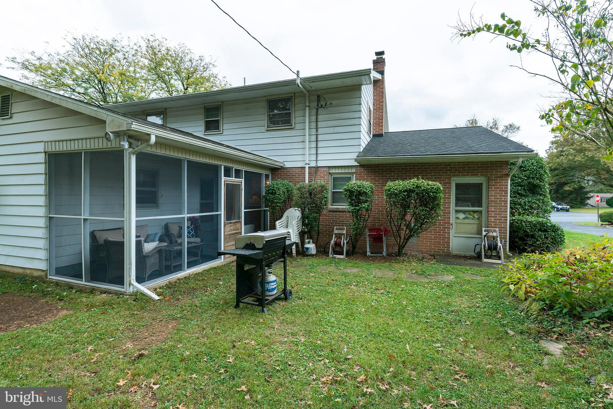 431 Revere Road Lancaster, PA 17601 - Photo 3 of 39 Gallery Image 3