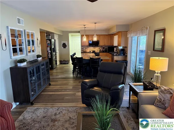 $629,900 | 1022 Covered Bridge Crossing, Allentown, PA 18104