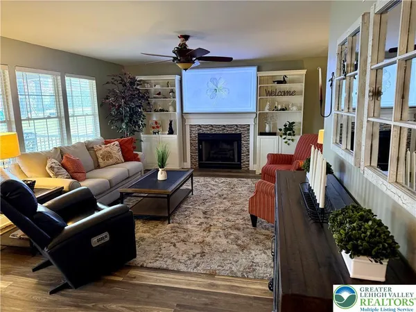 $629,900 | 1022 Covered Bridge Crossing, Allentown, PA 18104