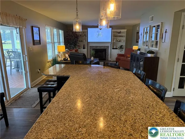 $629,900 | 1022 Covered Bridge Crossing, Allentown, PA 18104